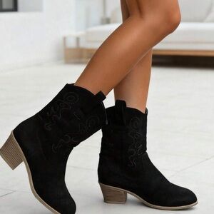 WESTERN🐝SHORT BARREL ANKLE BOOT